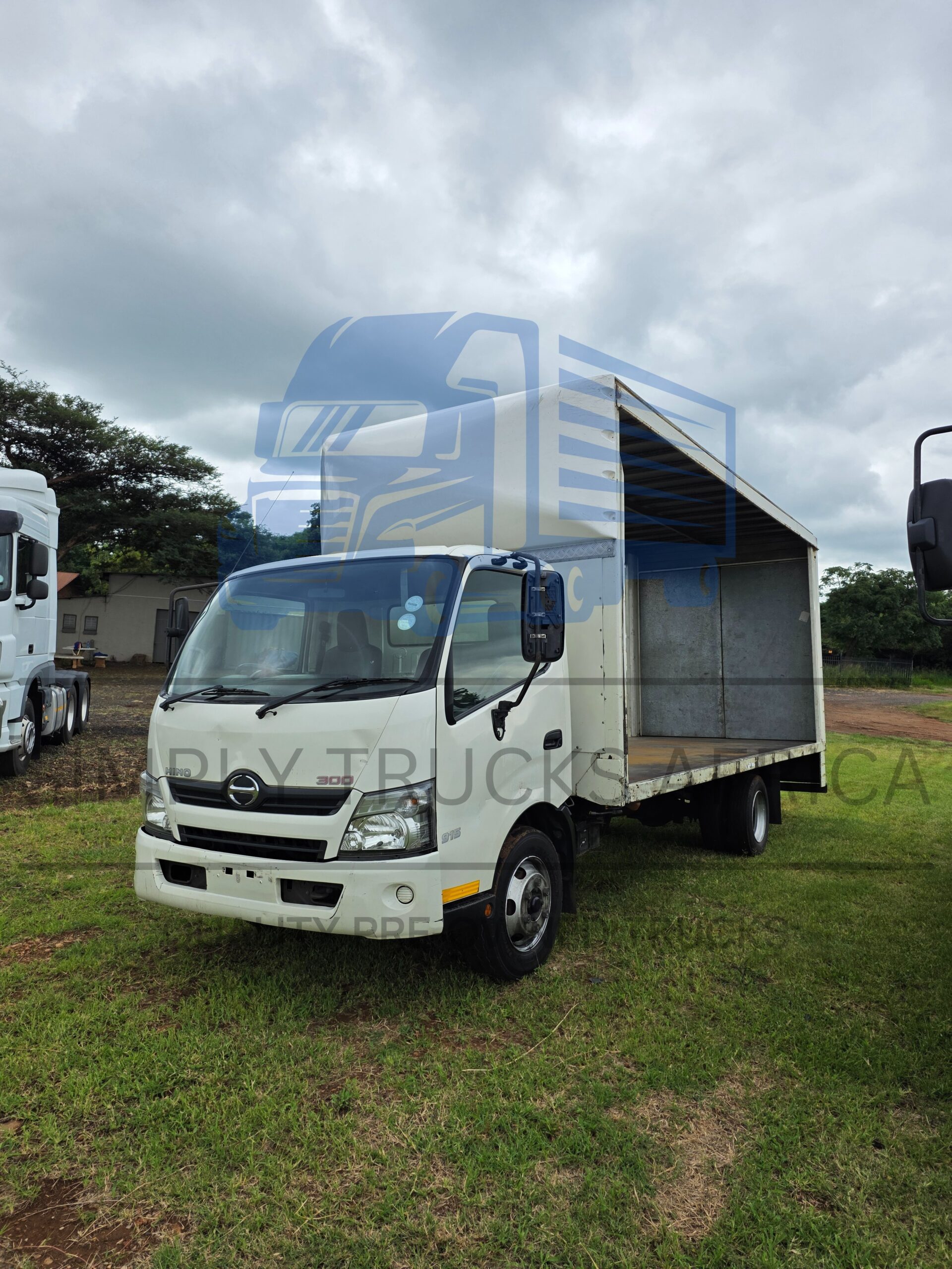 2017 Hino 300 915 Tautliner Body - front view