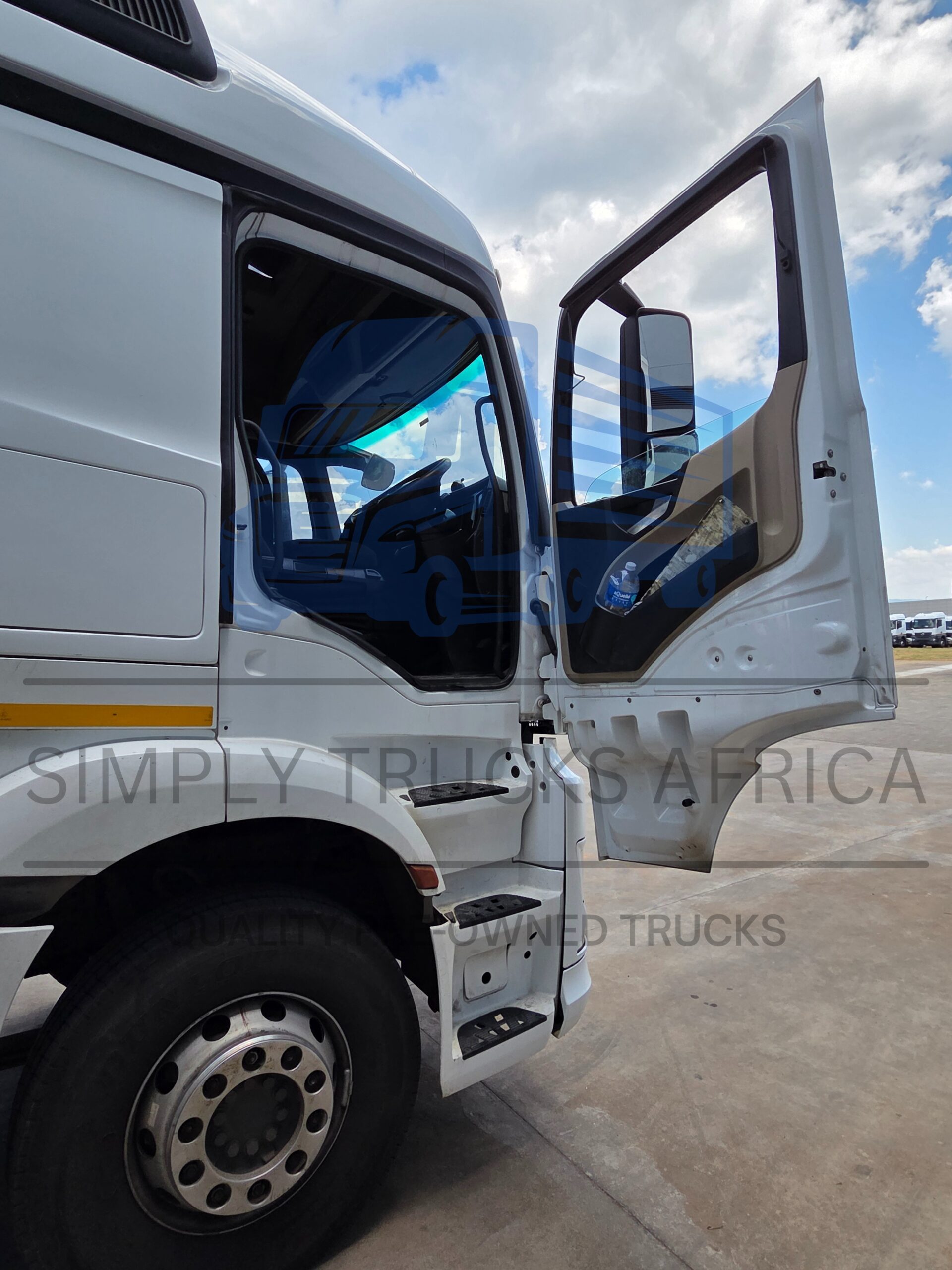 2021 Mercedes-Benz Actros 2652 Pure 6x4 Truck Tractor - door