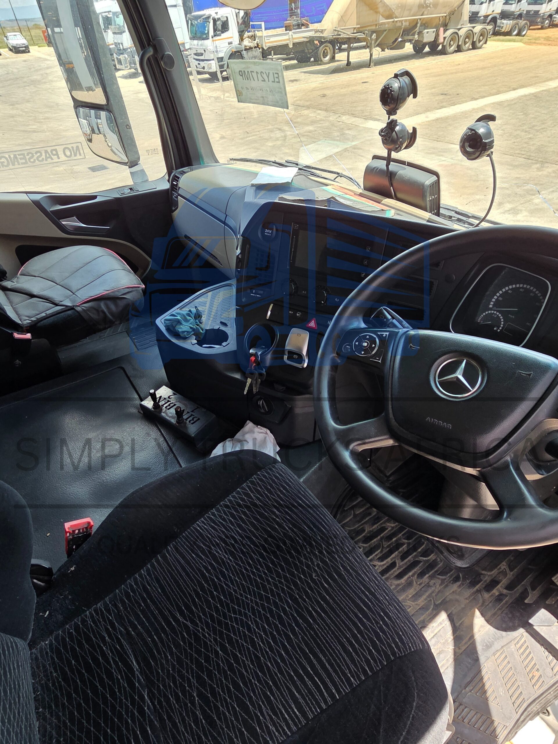 2021 Mercedes-Benz Actros 2652 Pure 6x4 Truck Tractor - interior