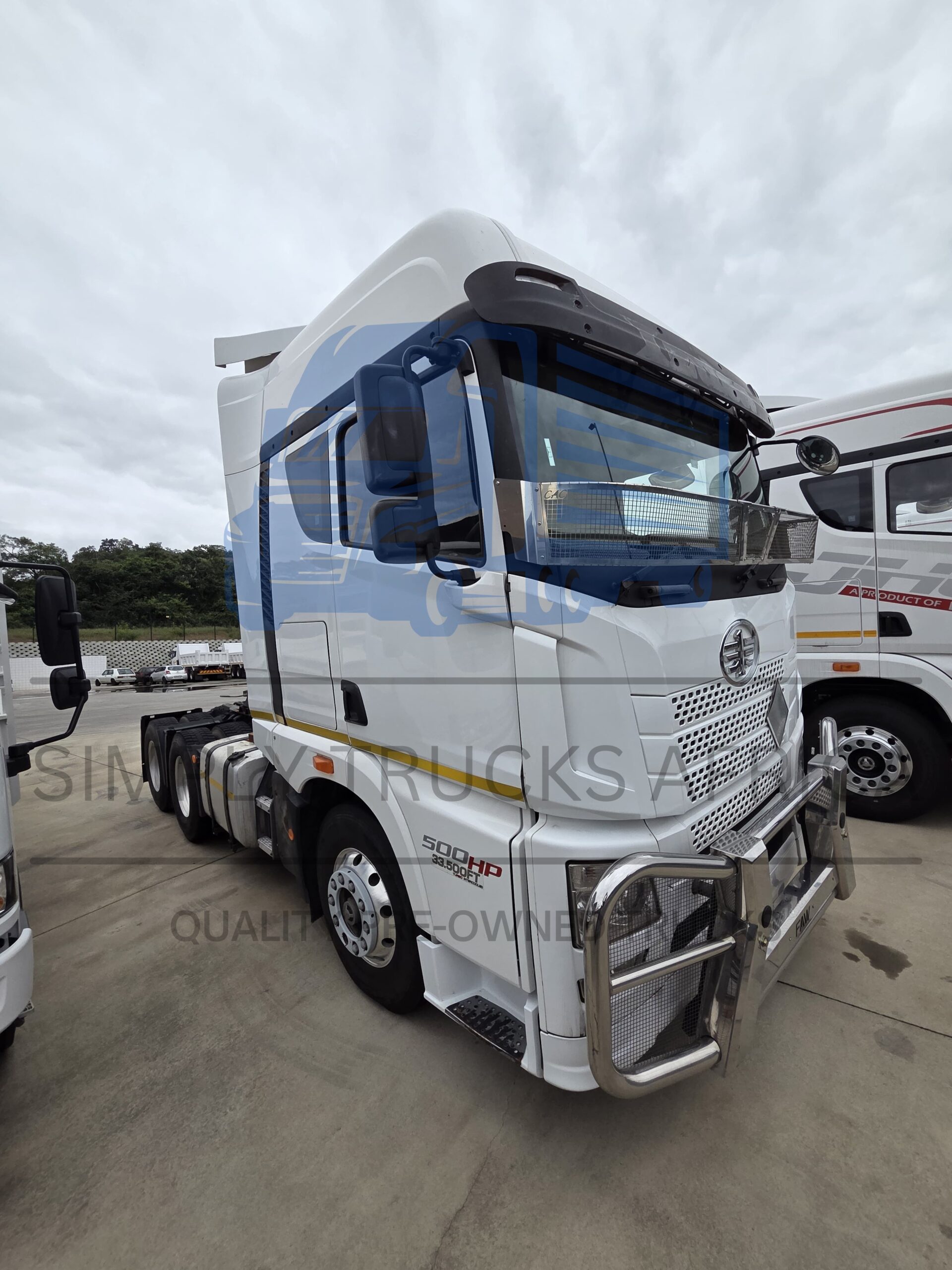 2023 FAW JH6 33.500 FT 6x4 Truck Tractor - Front view