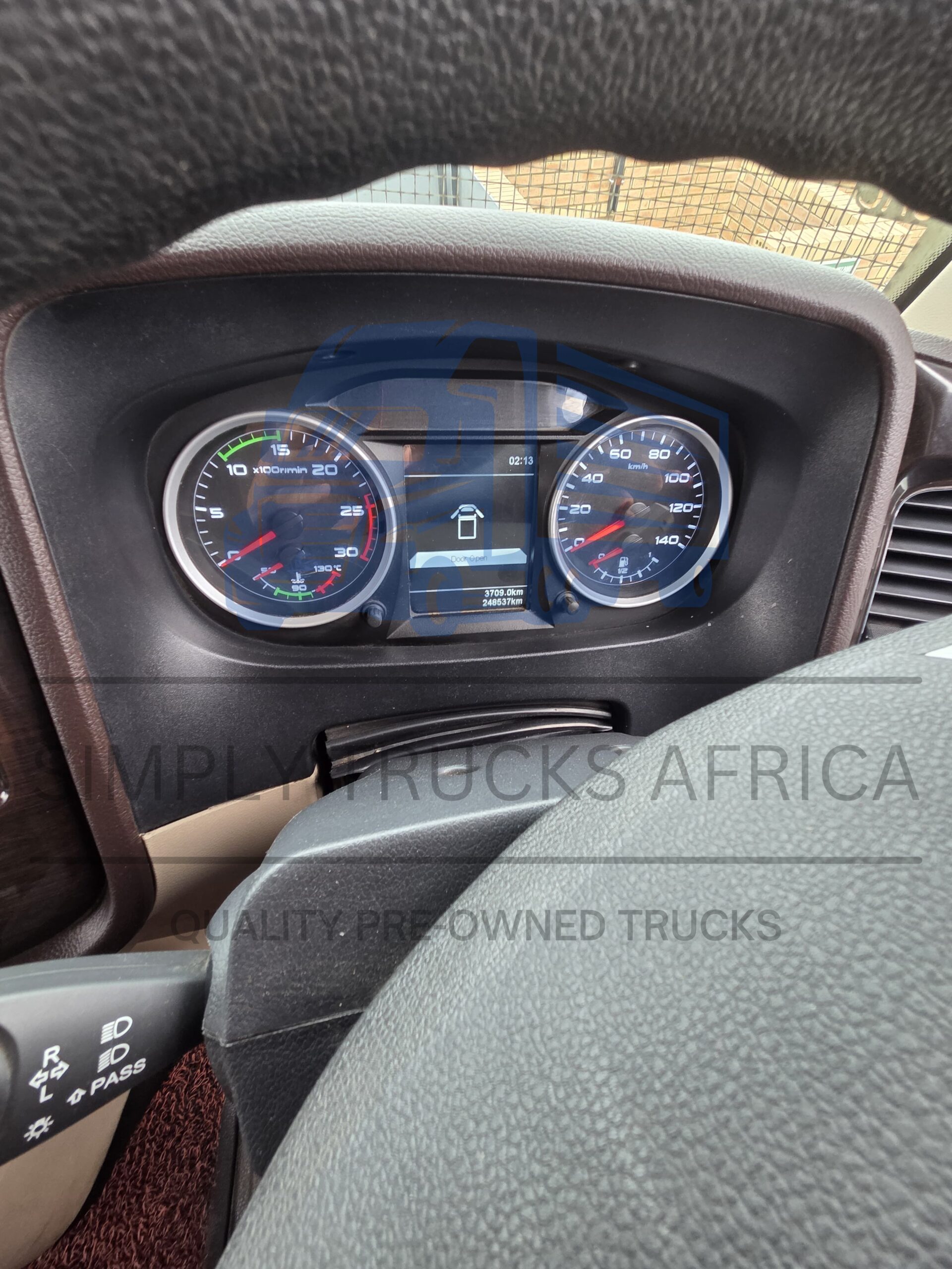 2023 FAW JH6 33.500 FT 6x4 Truck Tractor - Interior