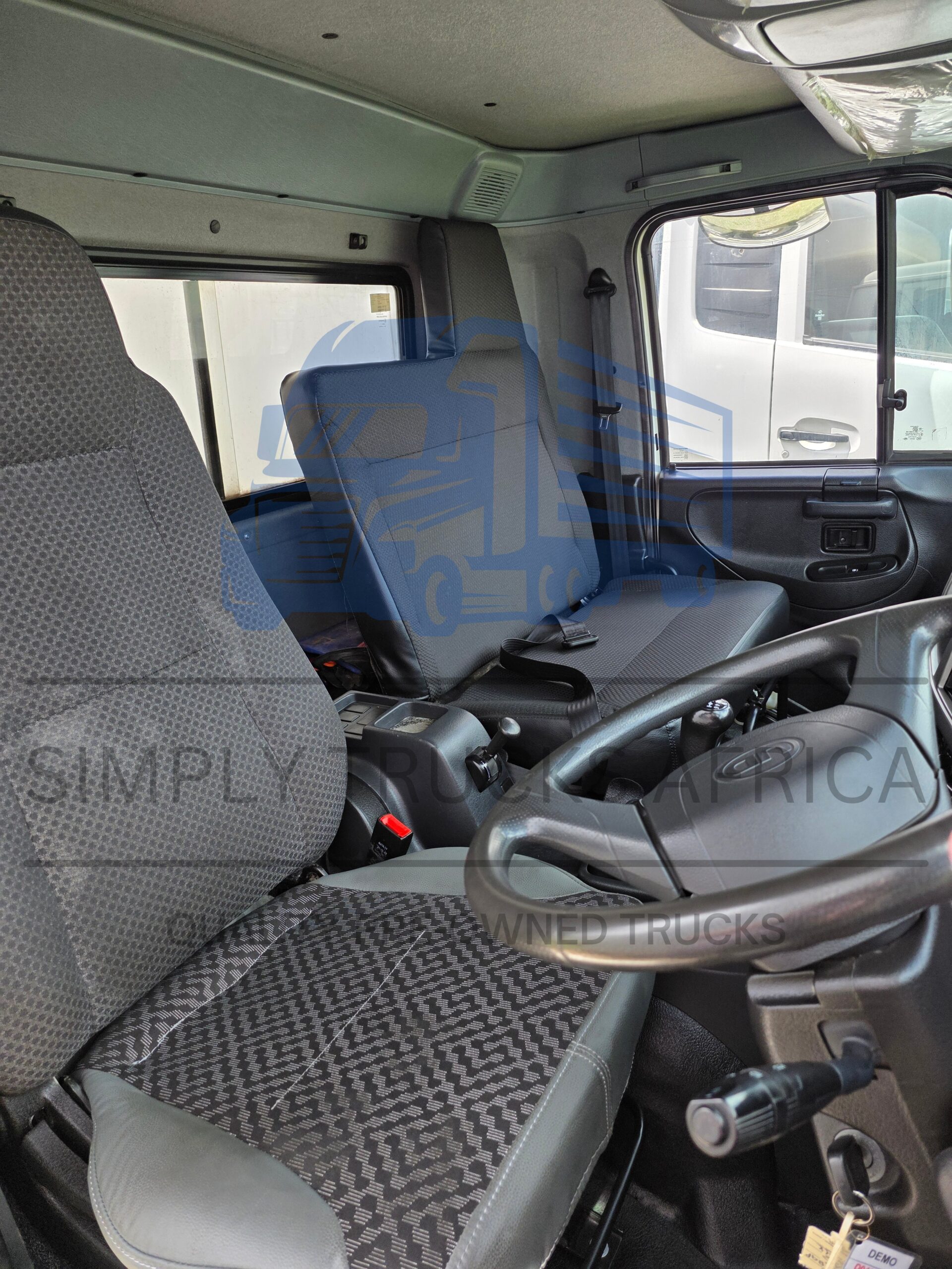 2024 UD Kuzer RKE 150 Van Body - interior