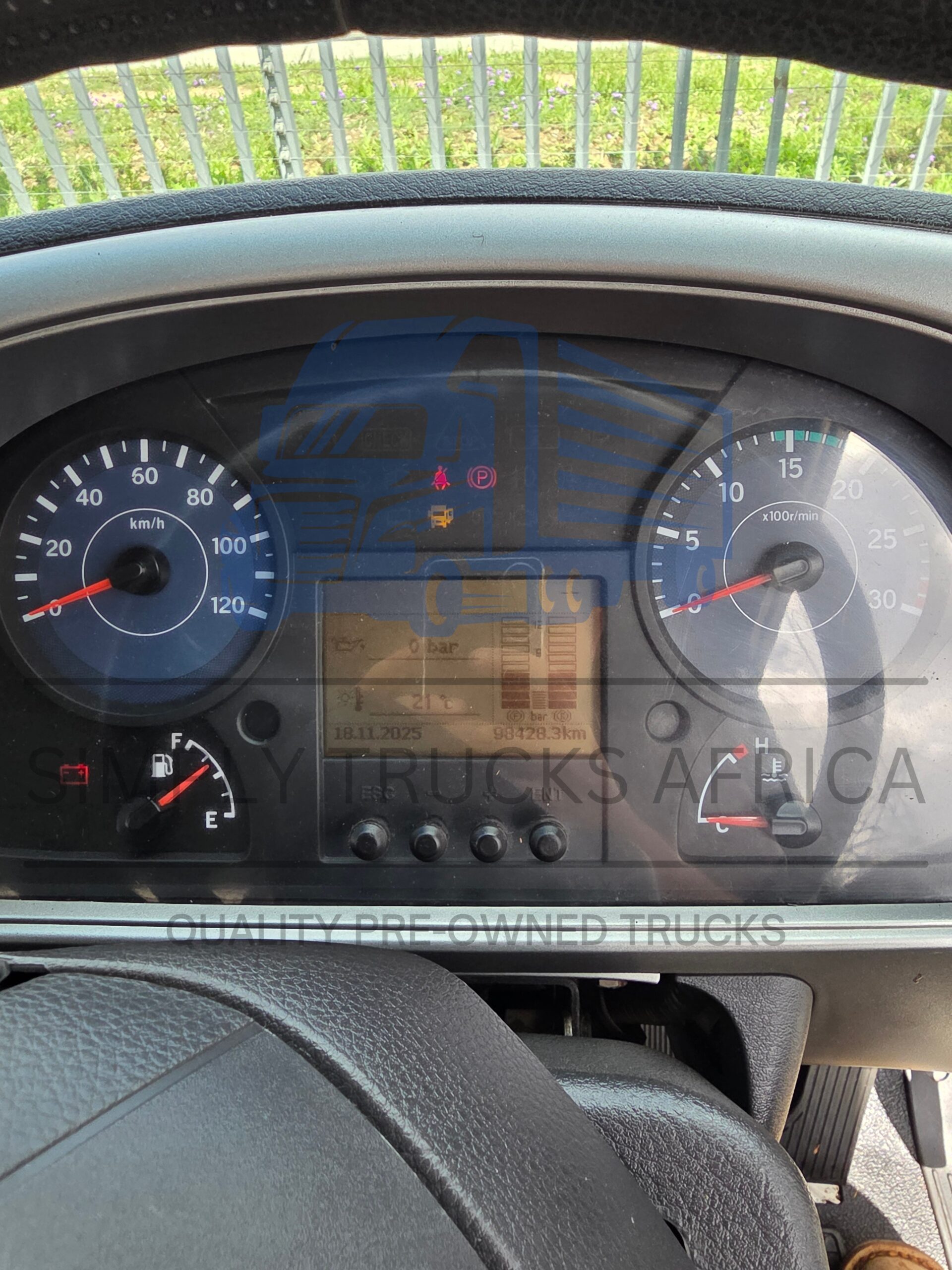 2024 UD Kuzer RKE 150 Van Body - interior