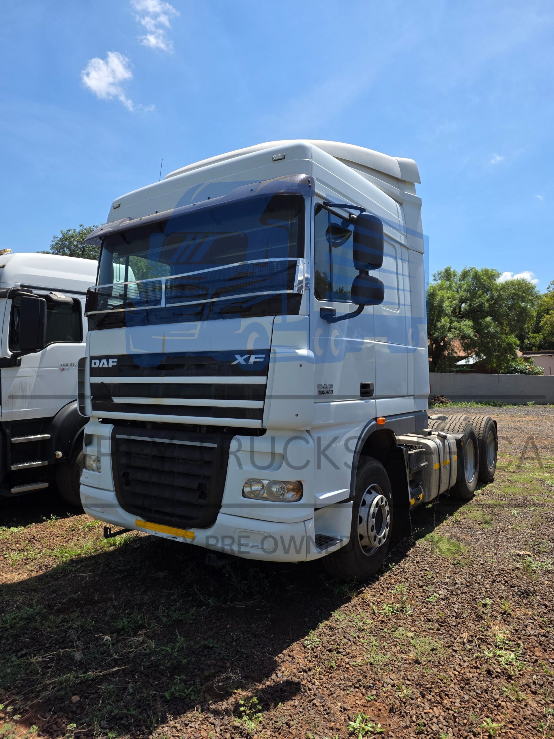 2018 DAF XF 105.460 Truck Tractor - Front