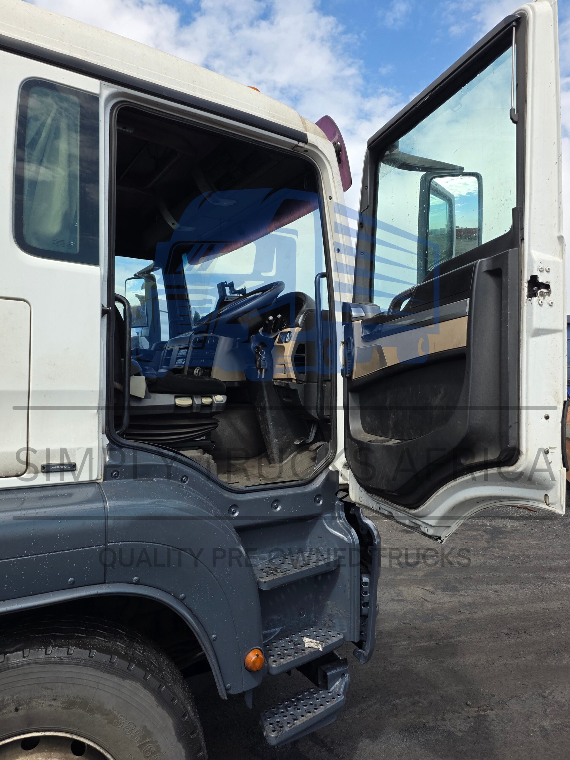 2018 MAN TGS 27.440 6x4 Truck Tractor - door