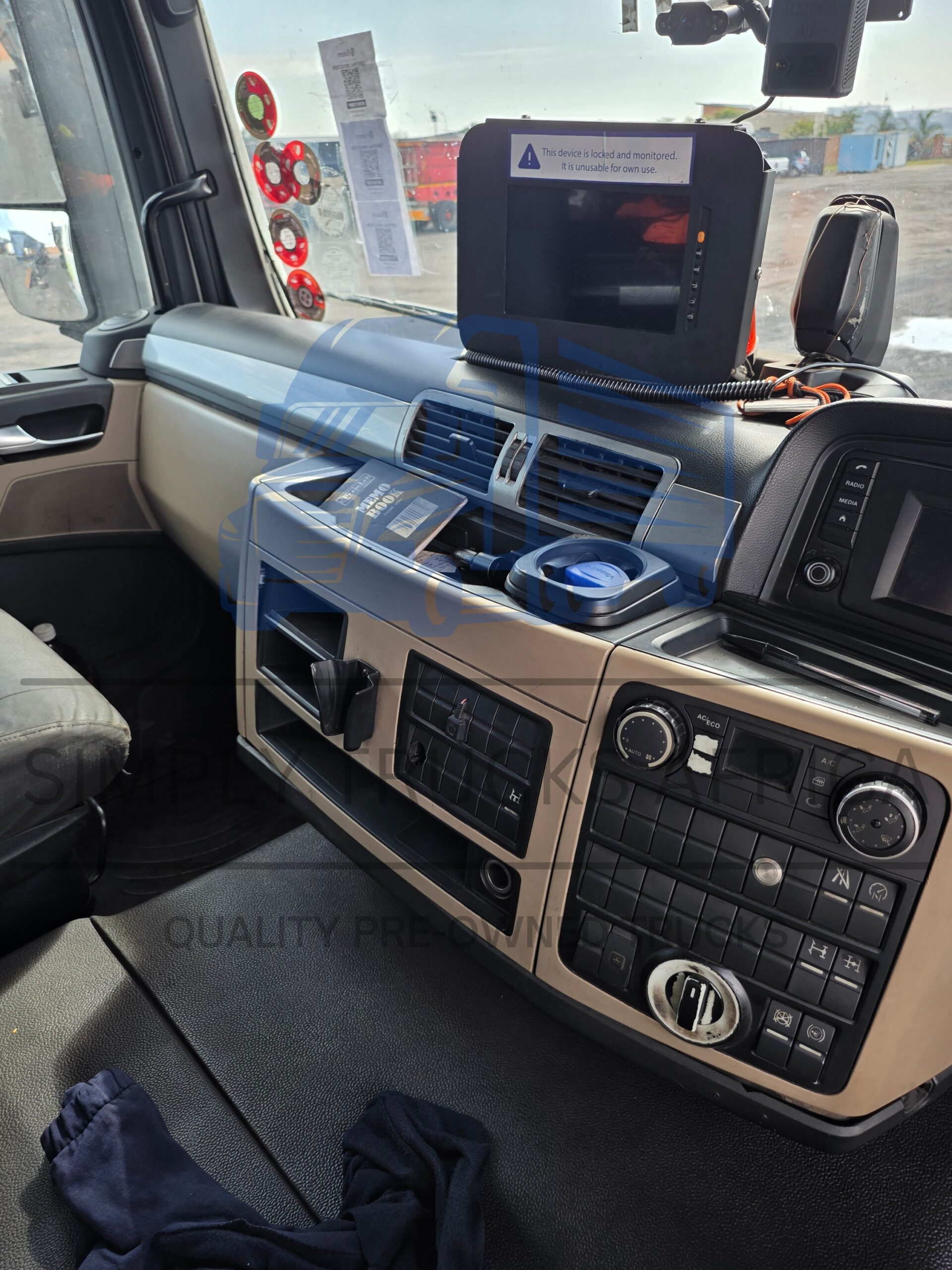 2018 MAN TGS 27.440 6x4 Truck Tractor - interior
