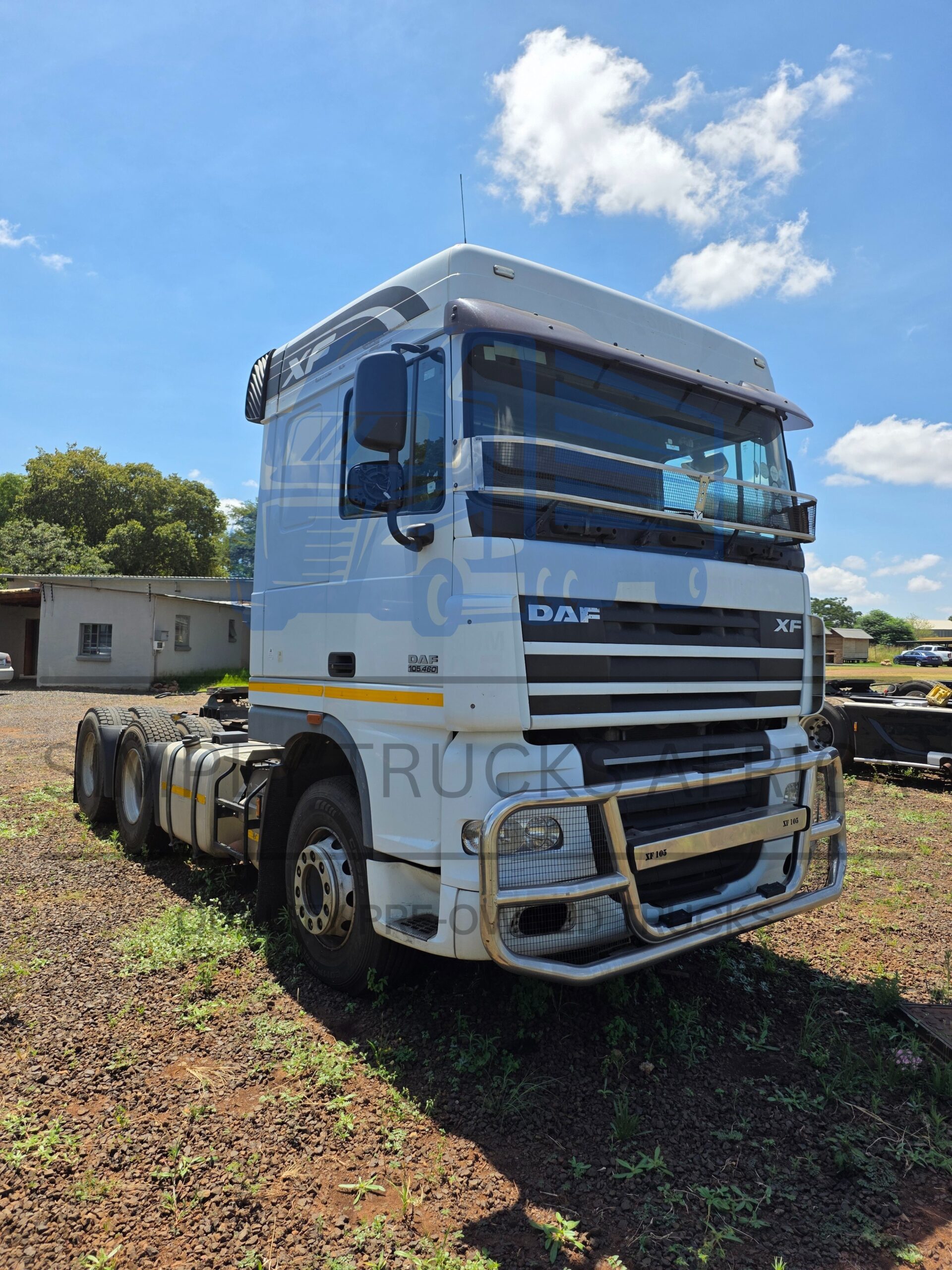 2019 DAF XF 105.460 6x4 Truck Tractor - front view