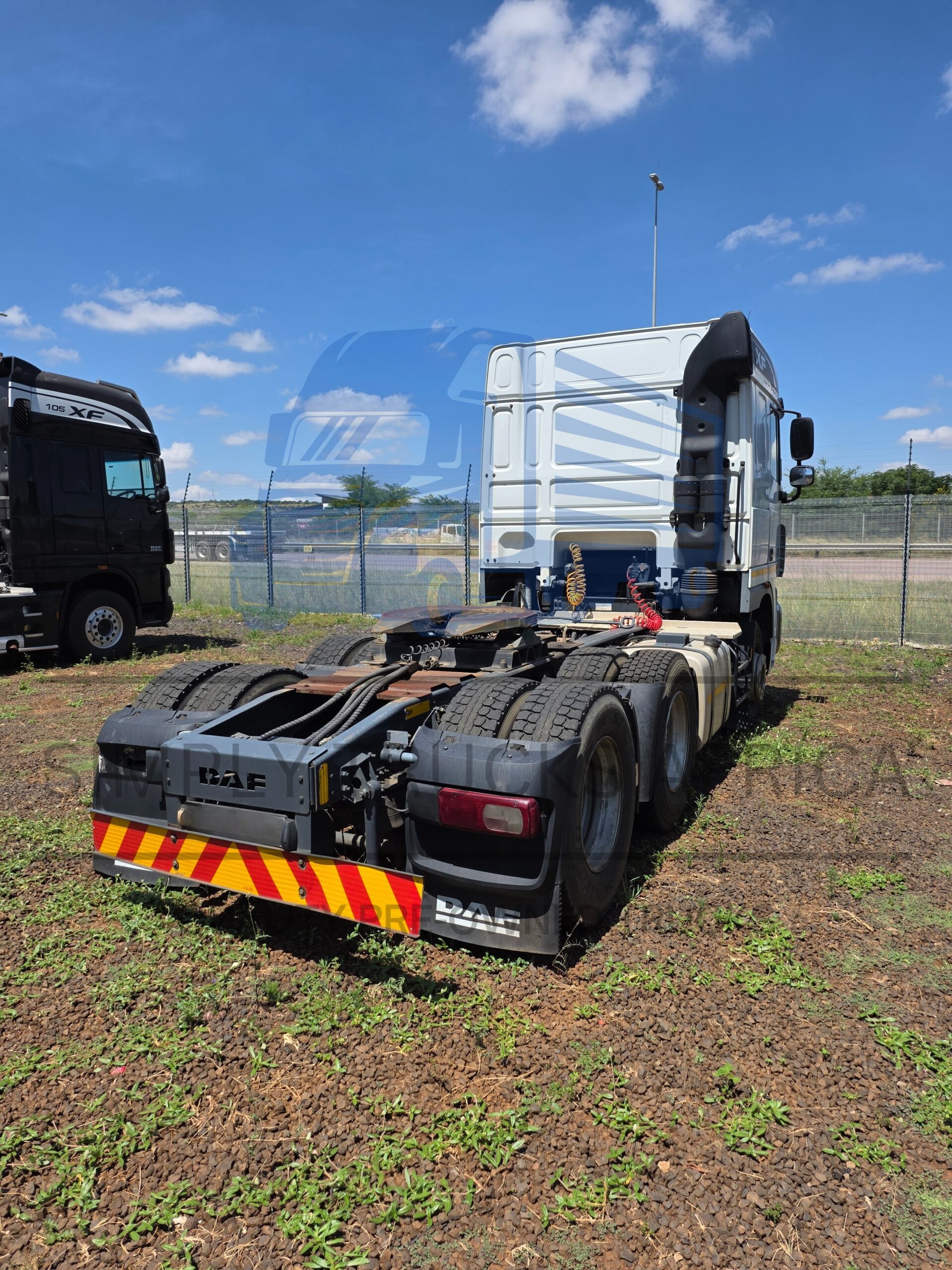 2019 DAF XF 105.460 6x4 Truck Tractor - rear view