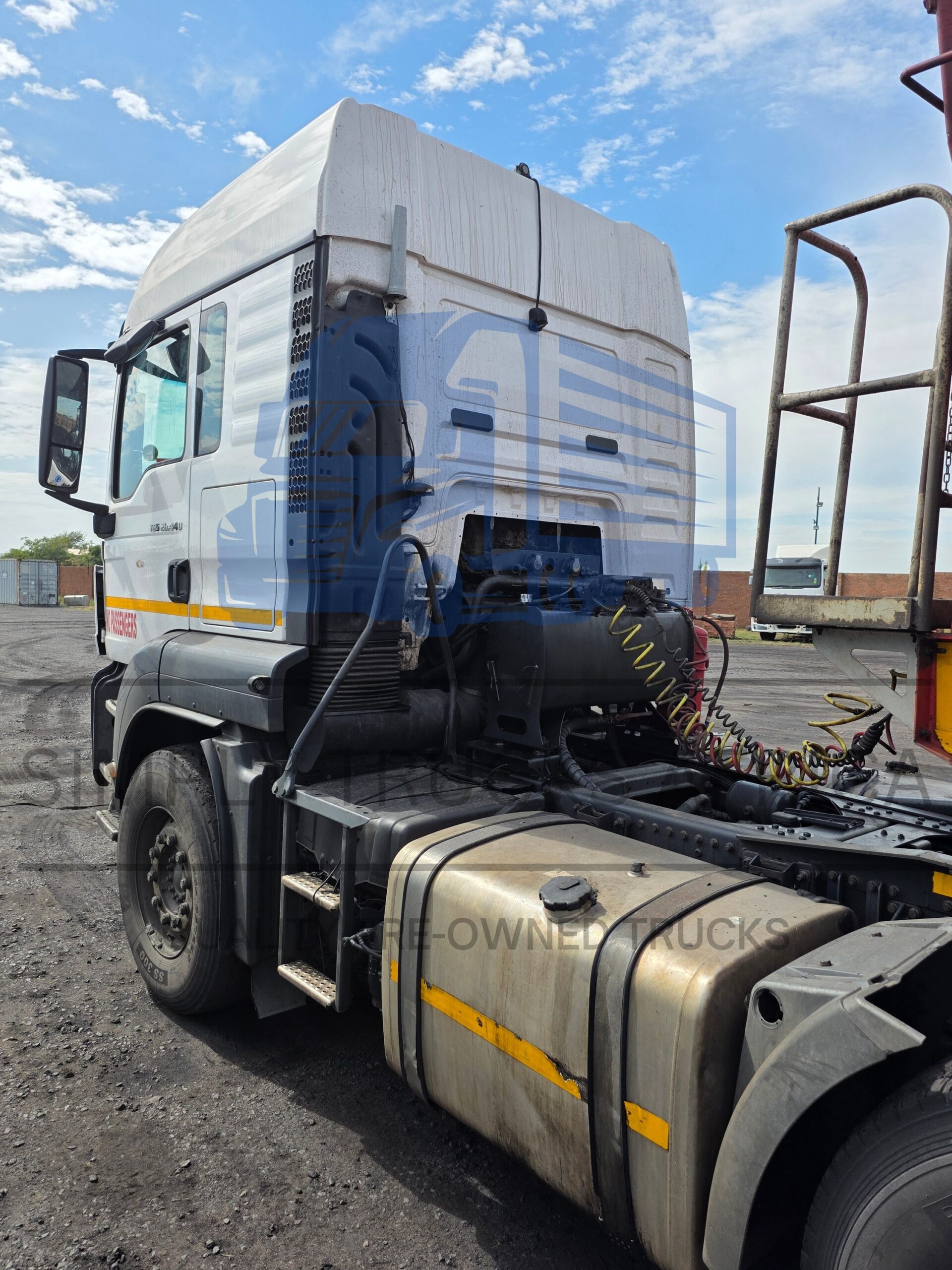 2019 MAN TGS 26.440 6x4 truck tractor - rear view