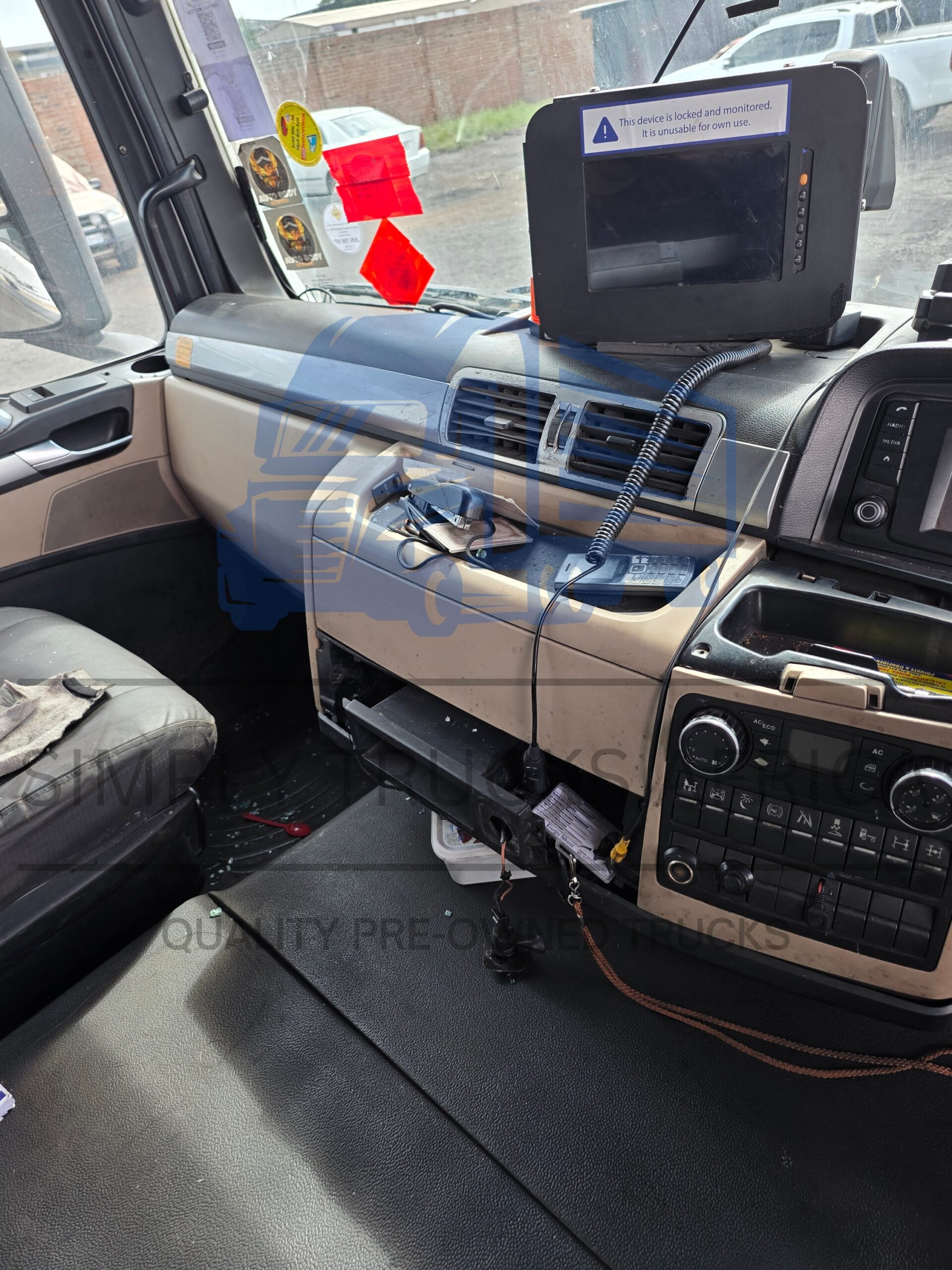 2019 MAN TGS 26.440 6x4 truck tractor - interior