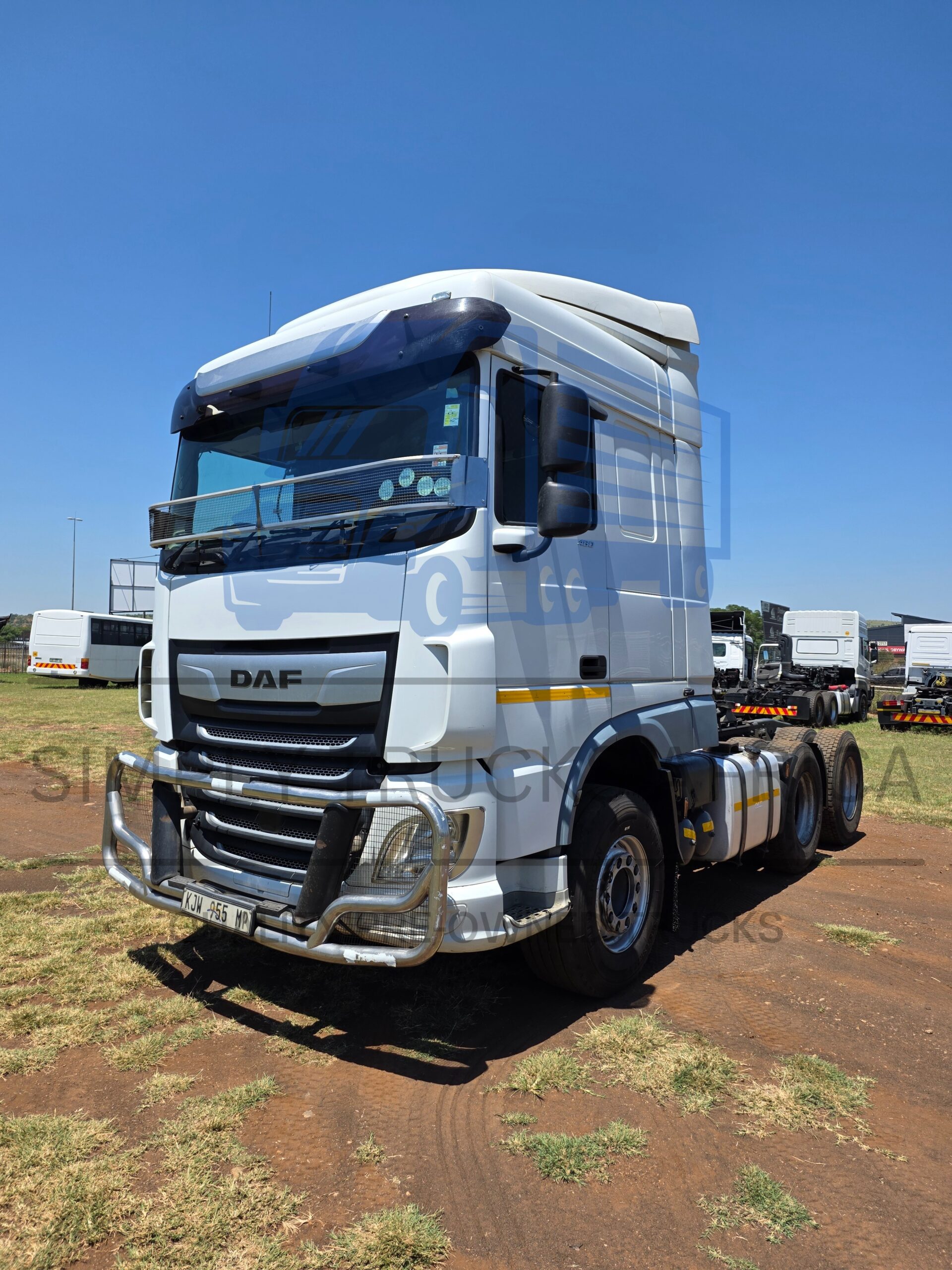 2021 DAF XF 480 6x4 Truck Tractor - front view
