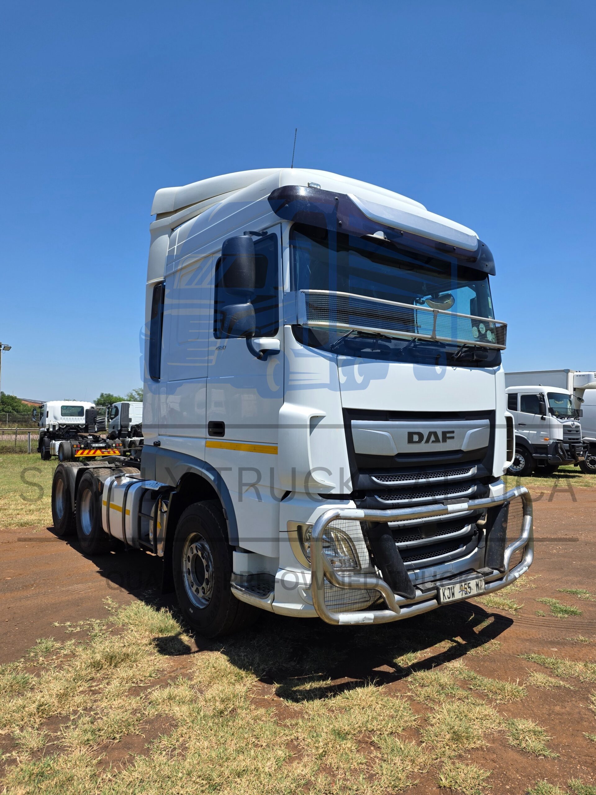 2021 DAF XF 480 6x4 Truck Tractor - front view