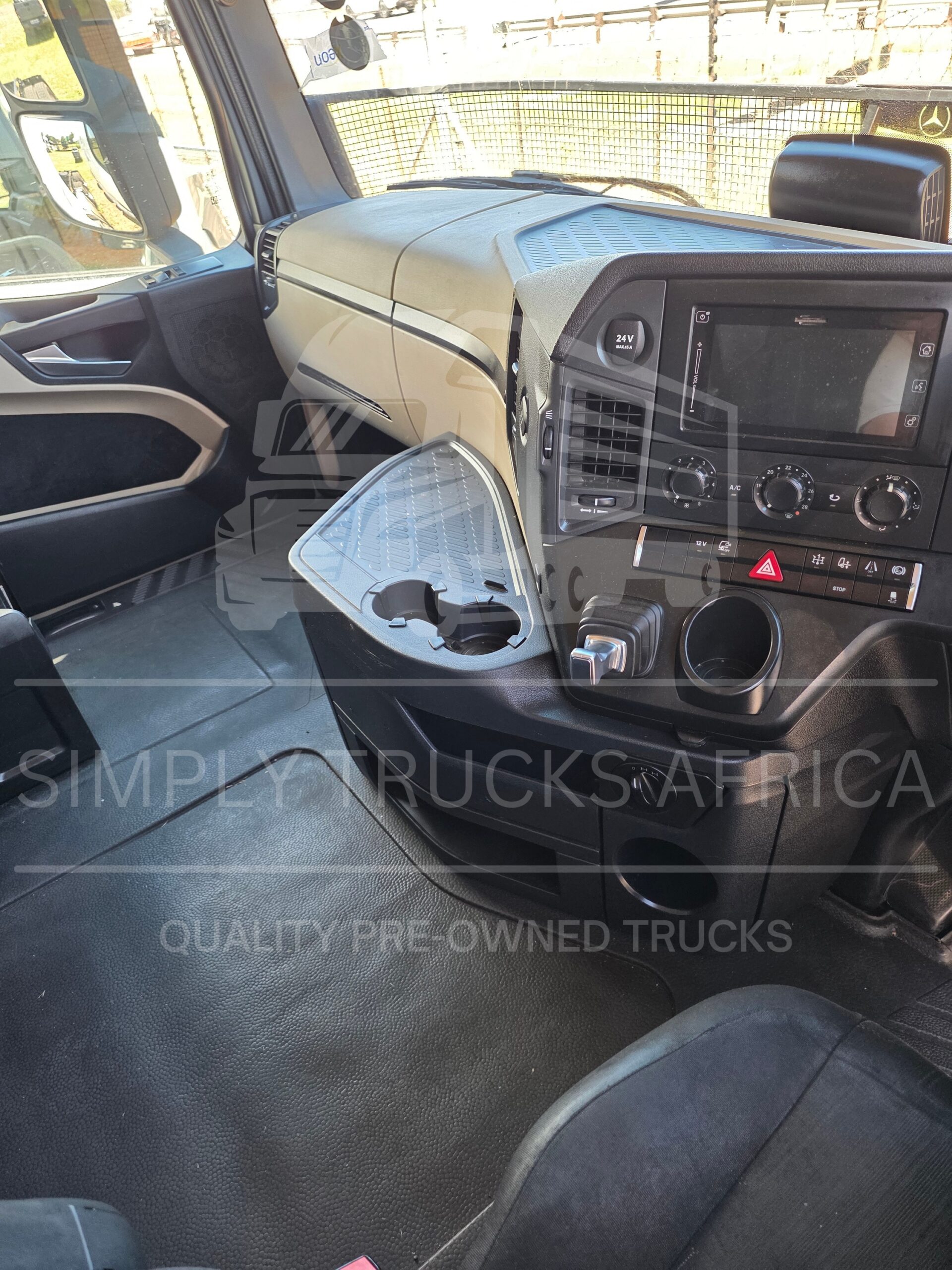 2019 Mercedes-Benz Actros 2645 Standard 6x4 Truck Tractor - Interior