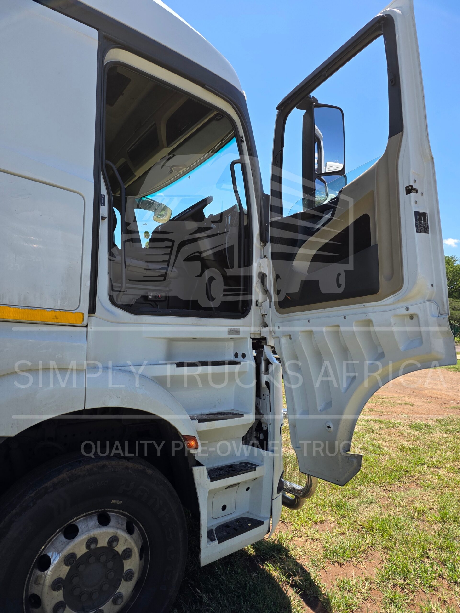 2019 Mercedes-Benz Actros 2645 Standard 6x4 Truck Tractor - Door