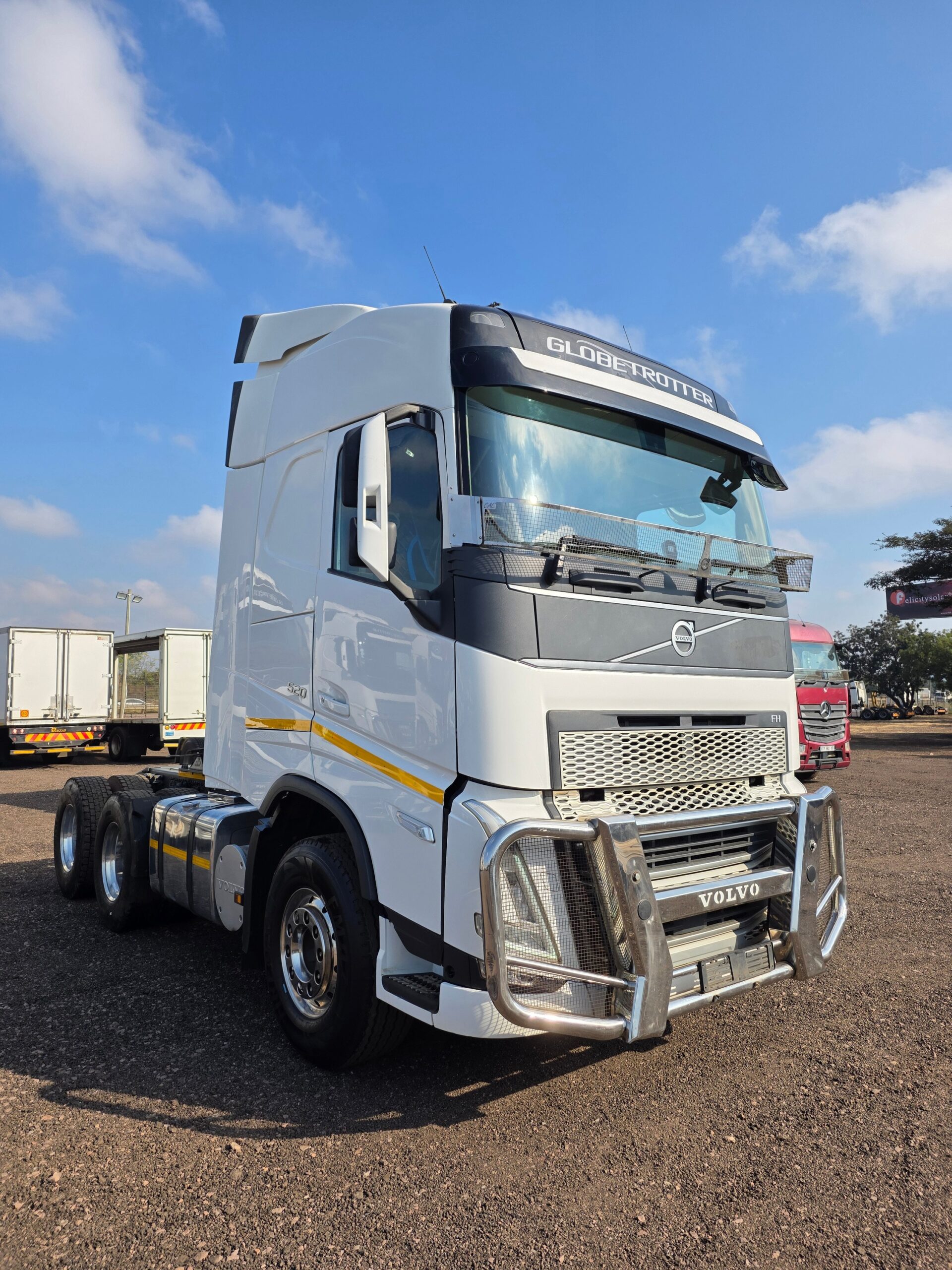 2022-Volvo-FH-520-Globetrotter-6x4-Truck-Tractor-0