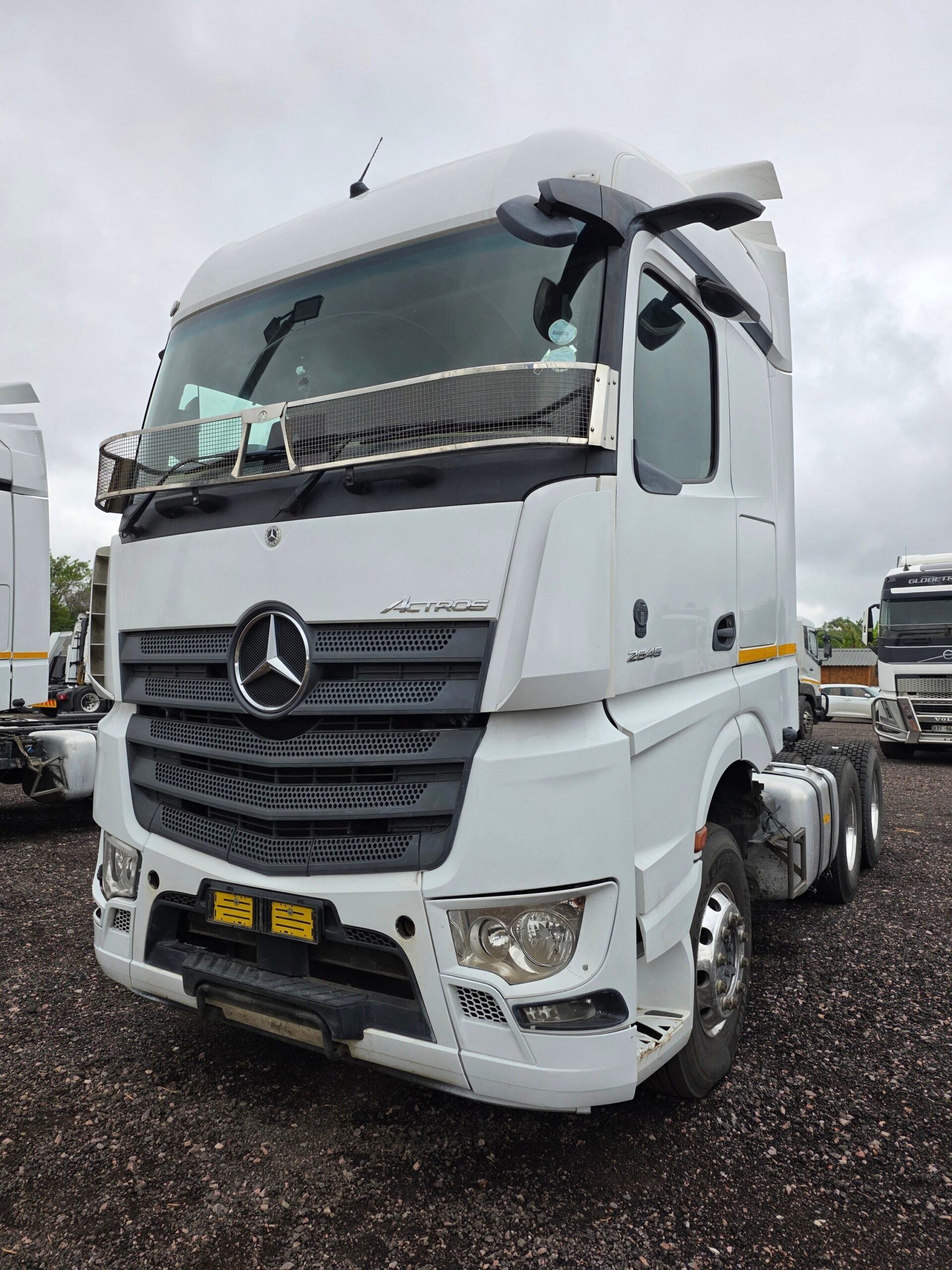 2021-Mercedes-Benz-Actros-2645-RE-6x4-Truck-Tractor-0
