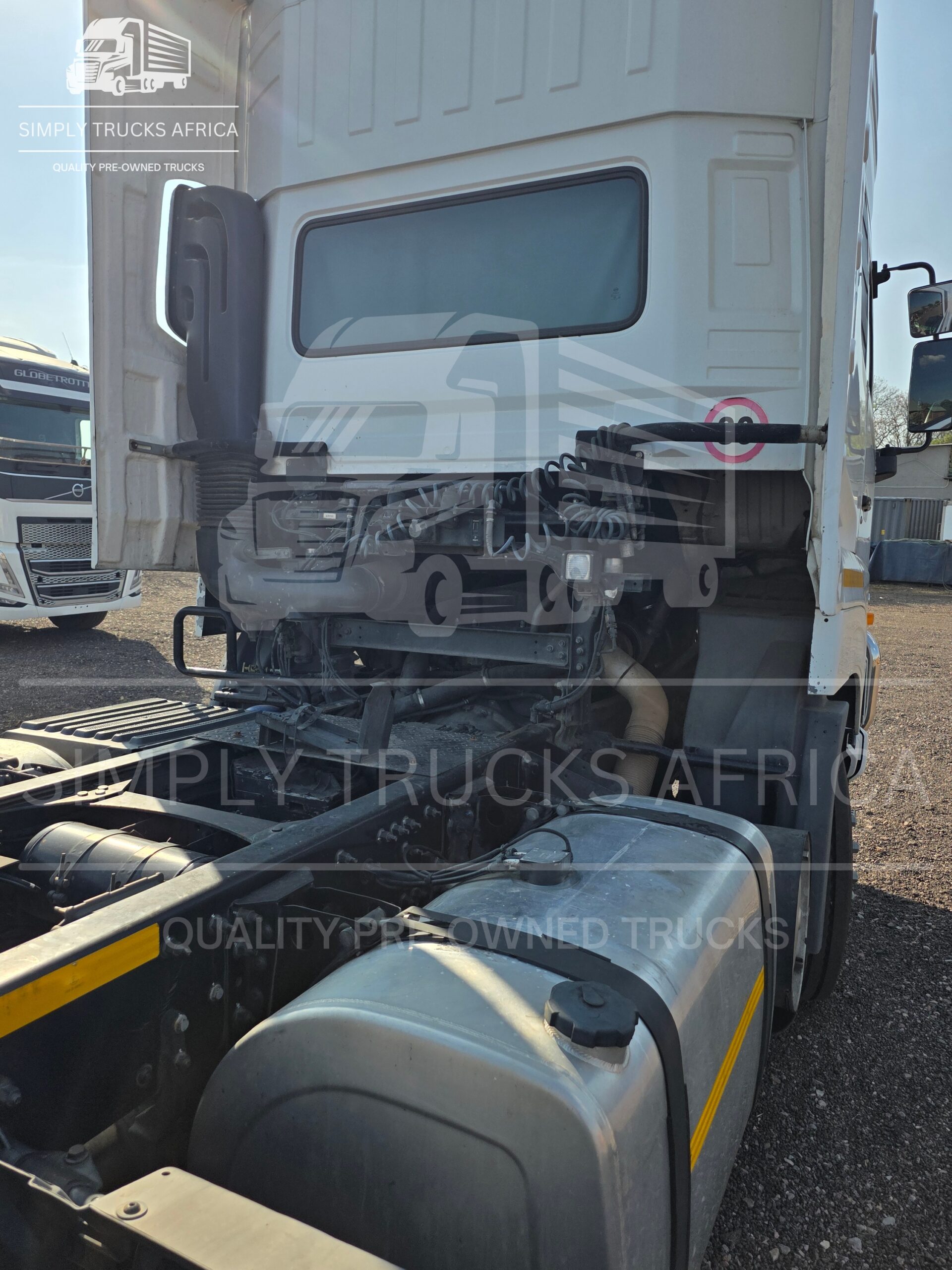 2021 UD Quester GWE 440 6x4 Truck Tractor