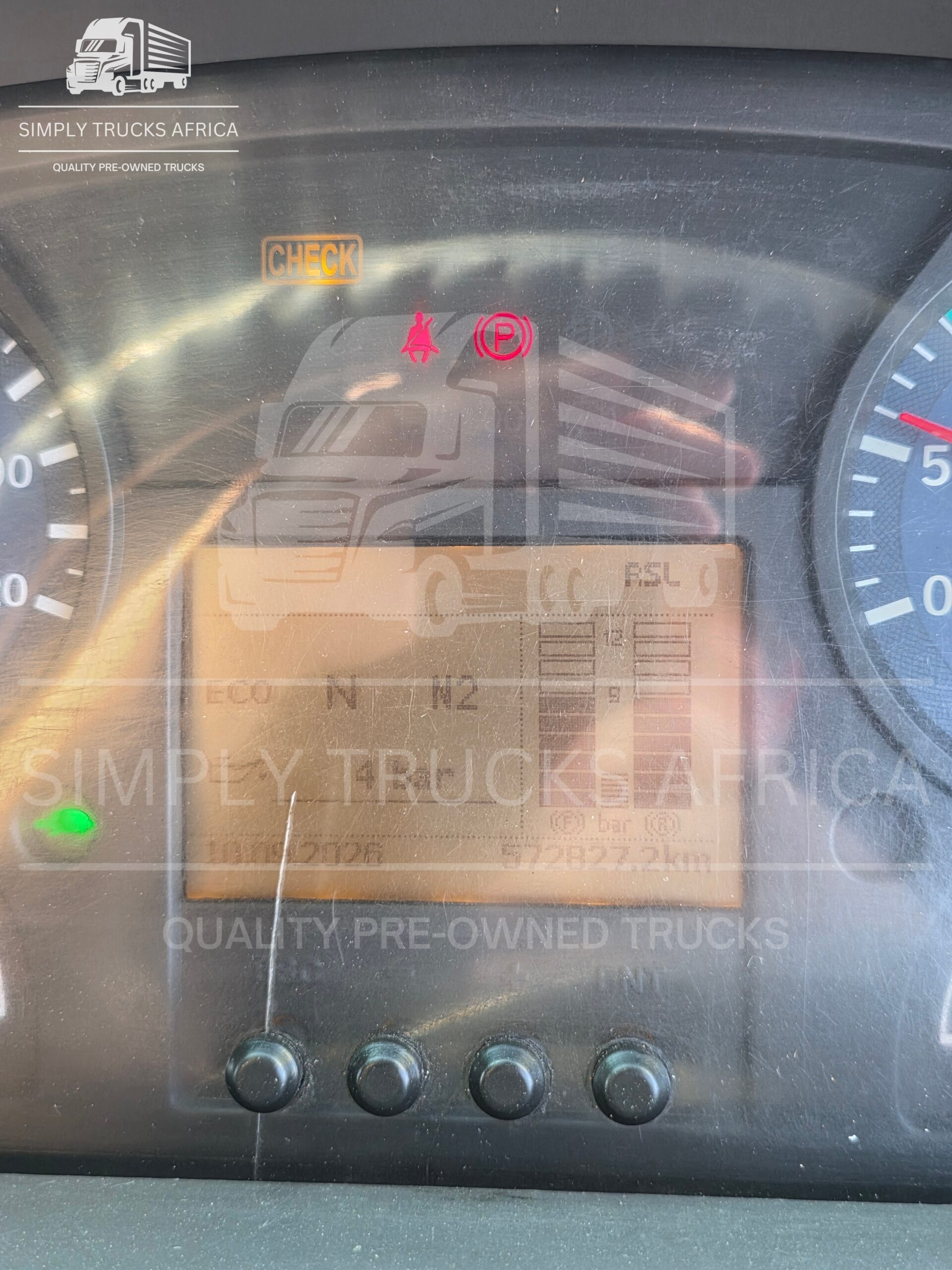 2021 UD Quester GWE 440 6x4 Truck Tractor