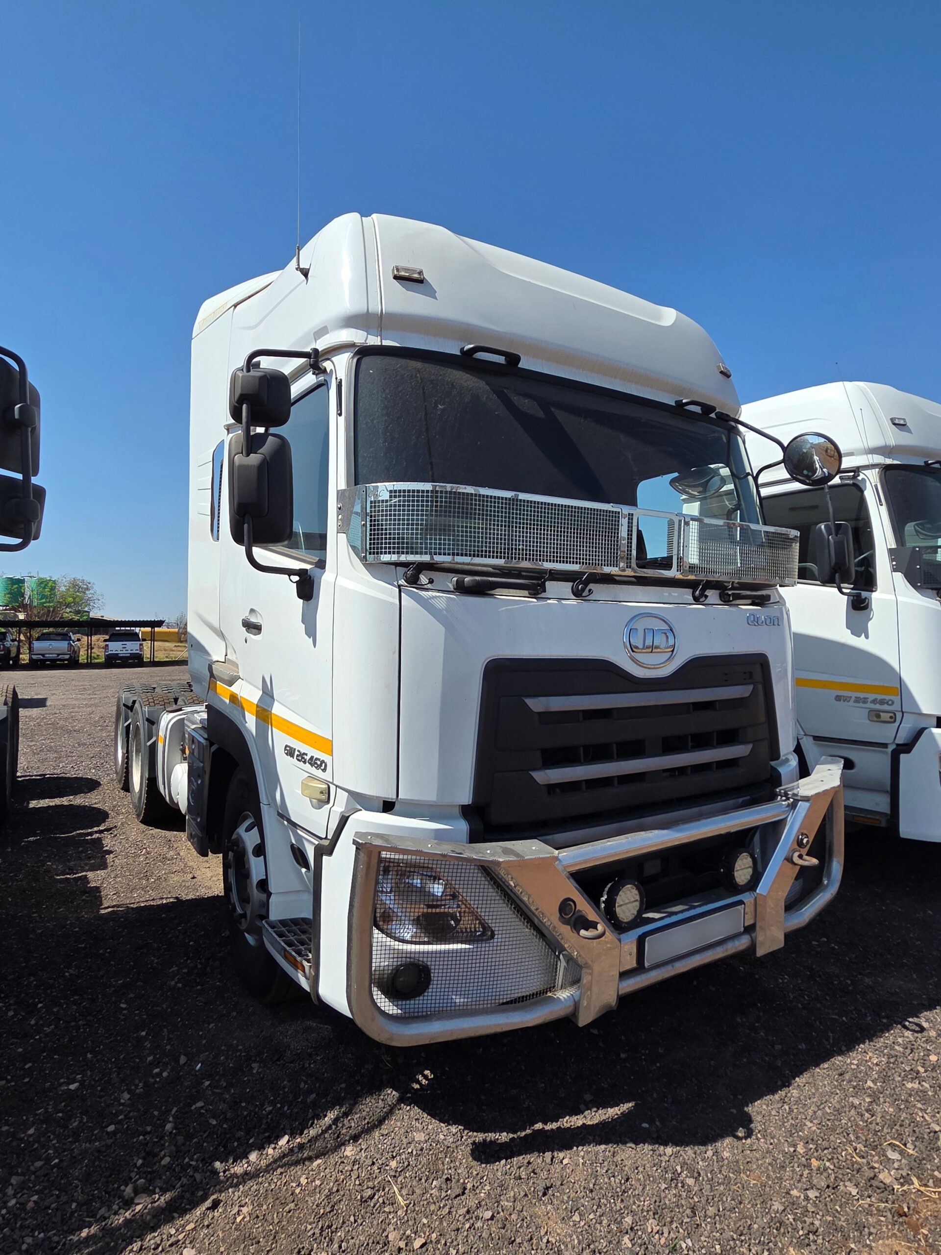 2021-UD-Quon-GW-26-460-6x4-Truck-Tractor-0