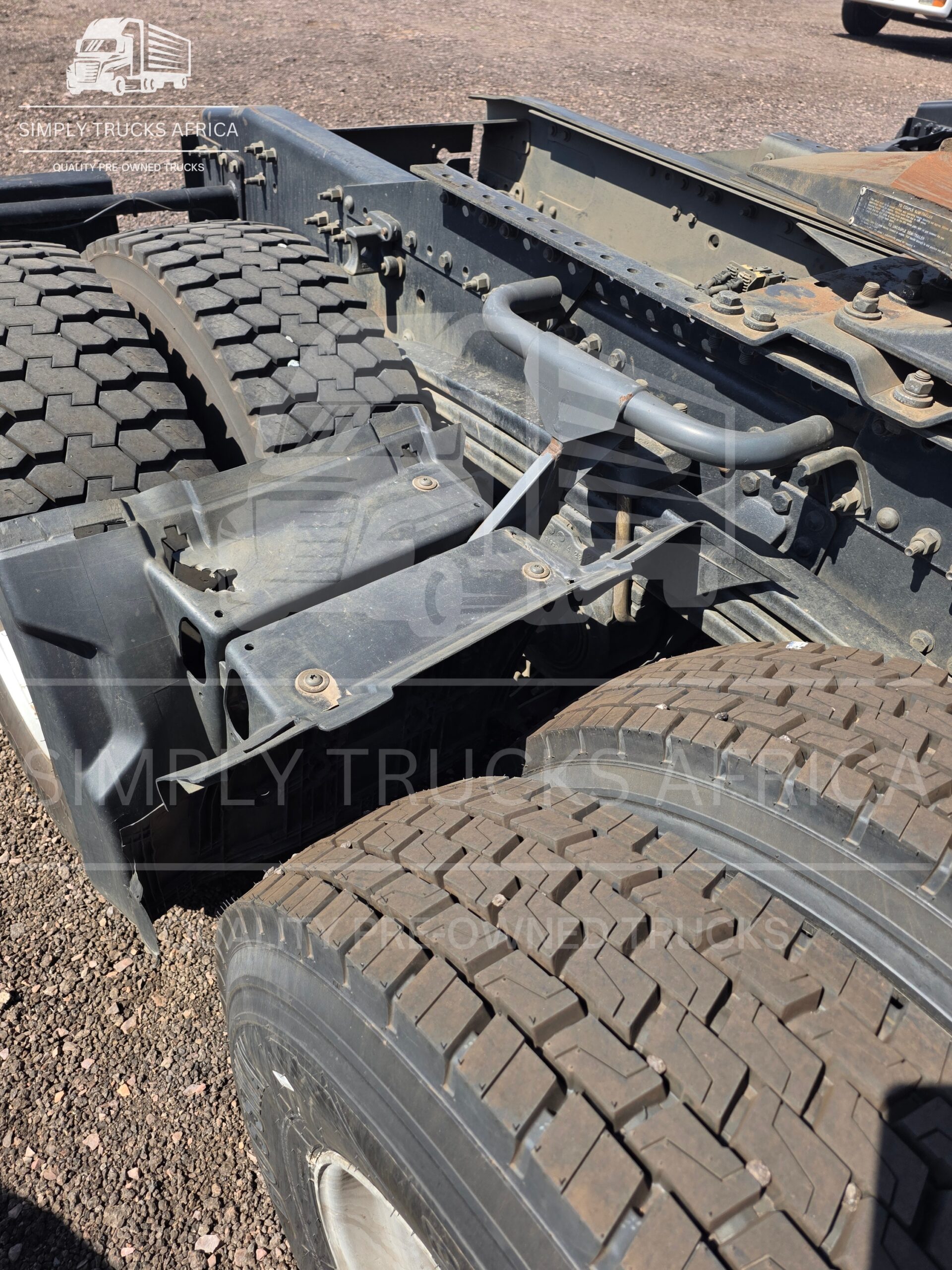 2021 UD Quon GW 26-460 6x4 Truck Tractor