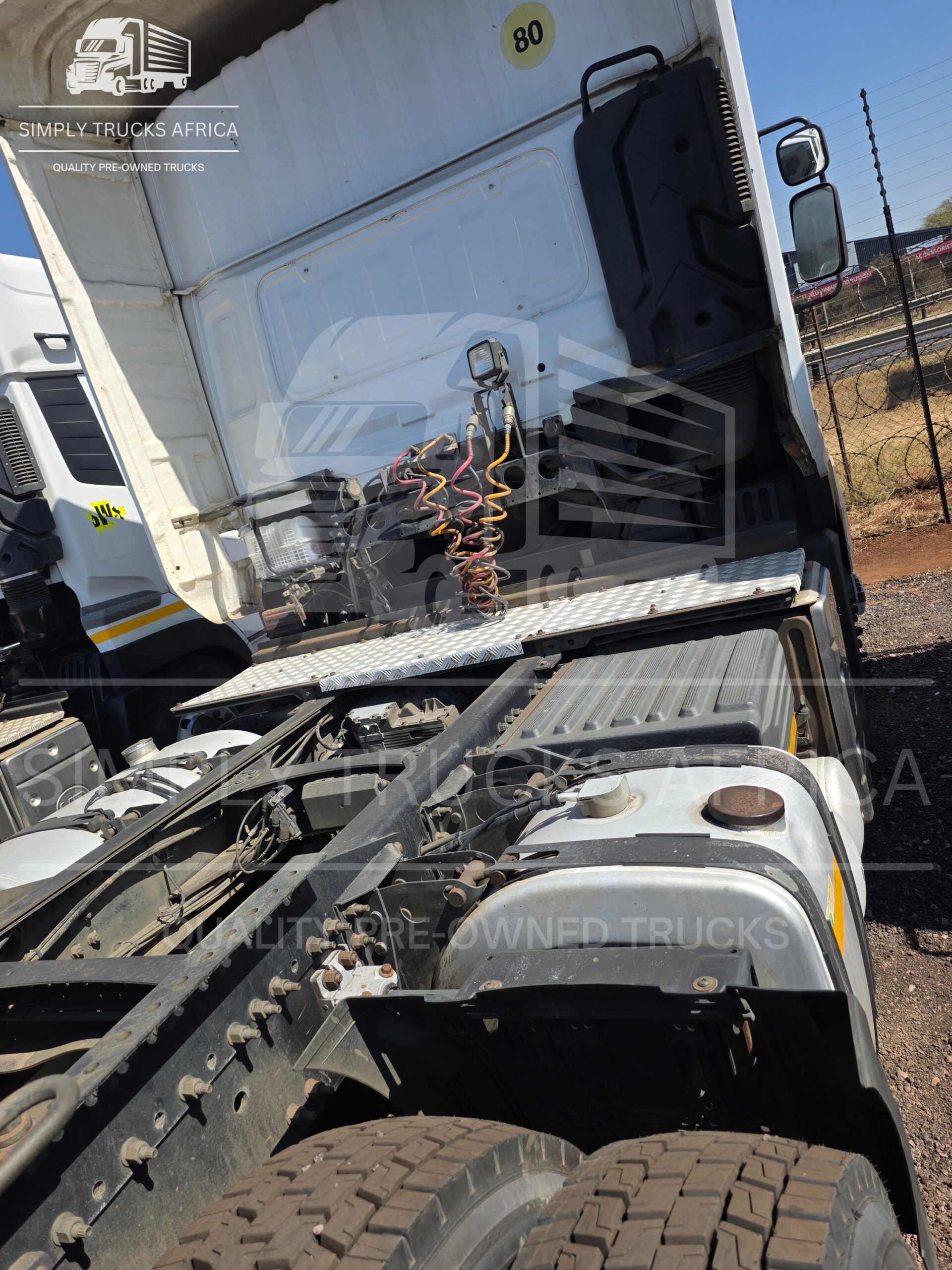 2021 UD Quon GW 26-460 6x4 Truck Tractor