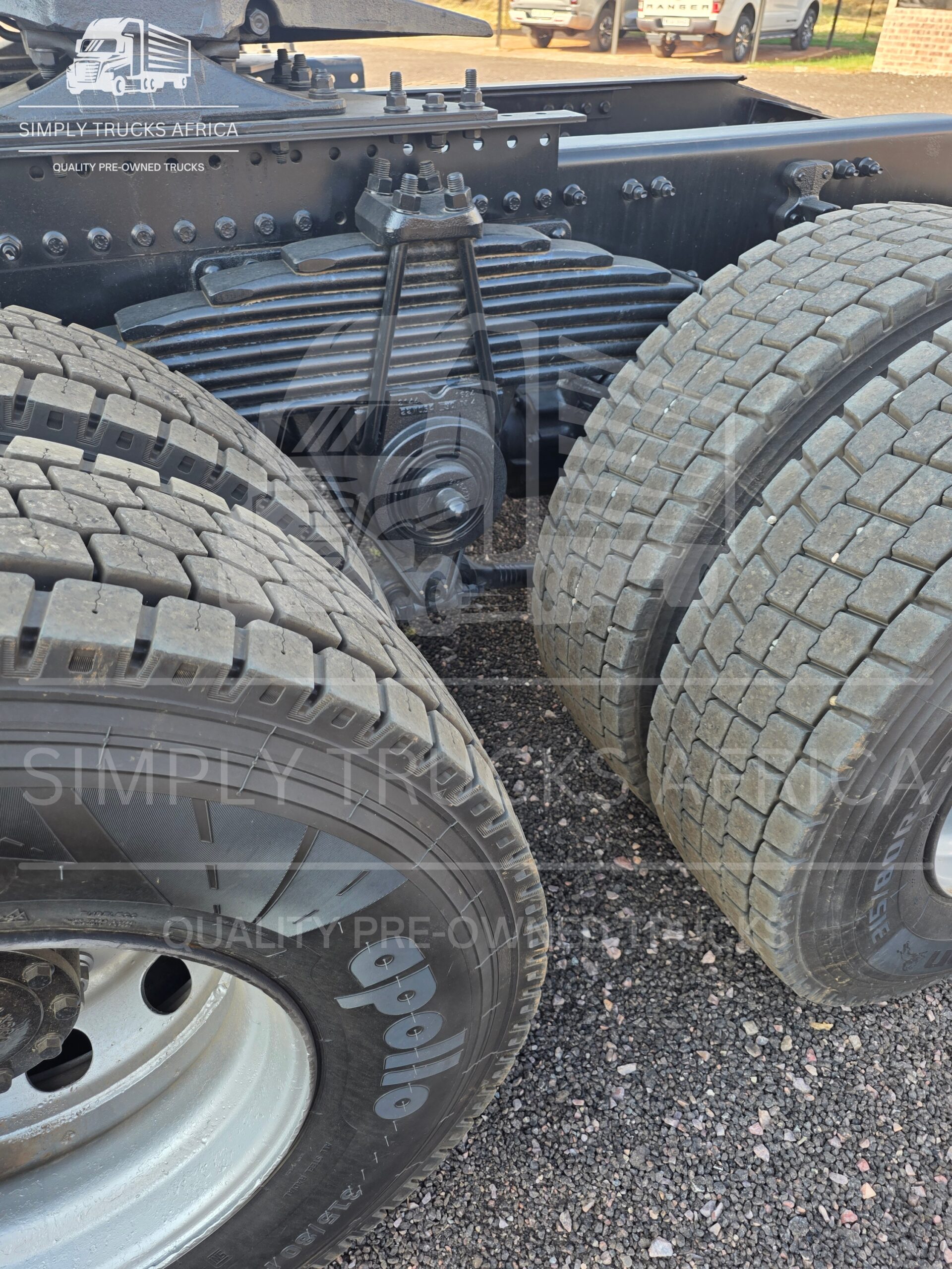 2022 UD Quester GWE 440 6x4 Truck Tractor