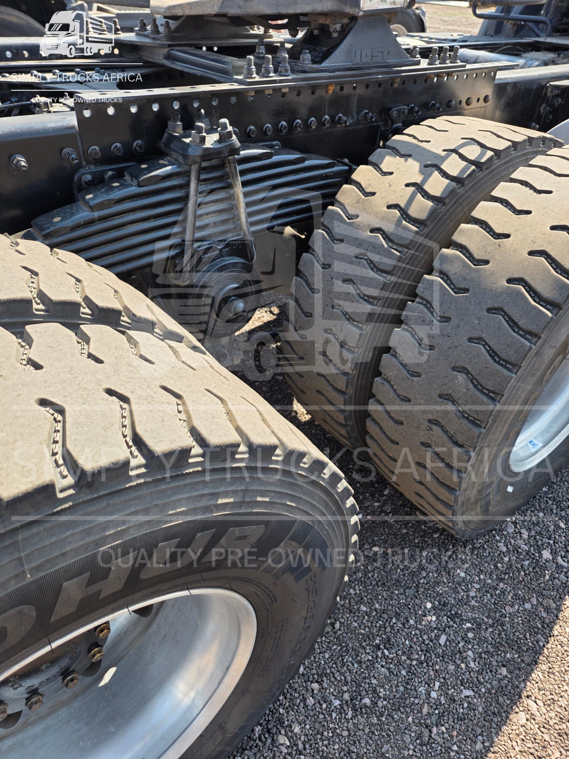 2024-UD-Quester-GWE-460-6x4-Truck-Tractor-8 2024 UD Quester GWE 460 6x4 Truck Tractor