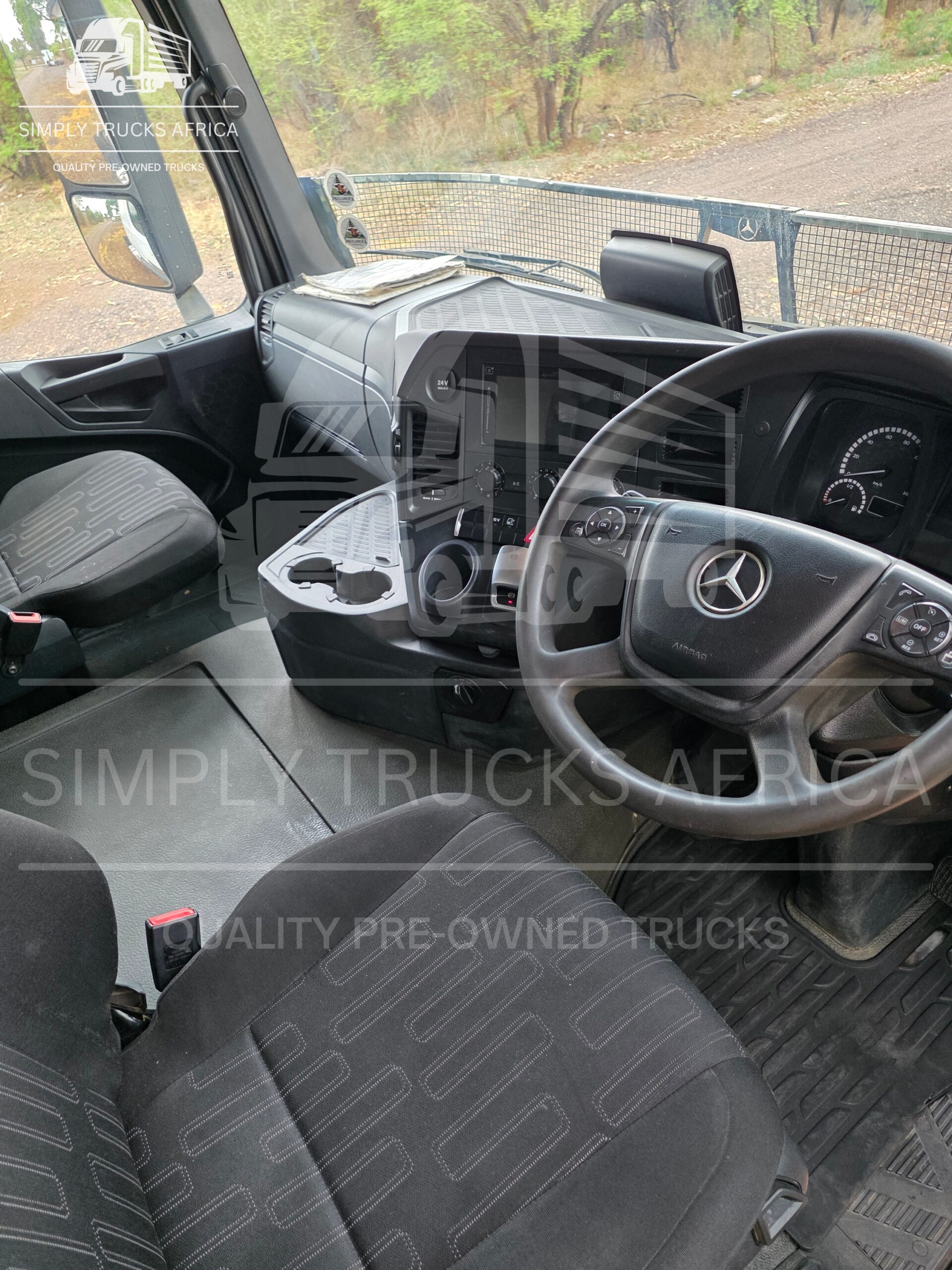 2021-Mercedes-Benz-Actros-3340-6x4-Truck-Tractor-14 2021 Mercedes-Benz Actros 3340 6x4 Truck Tractor