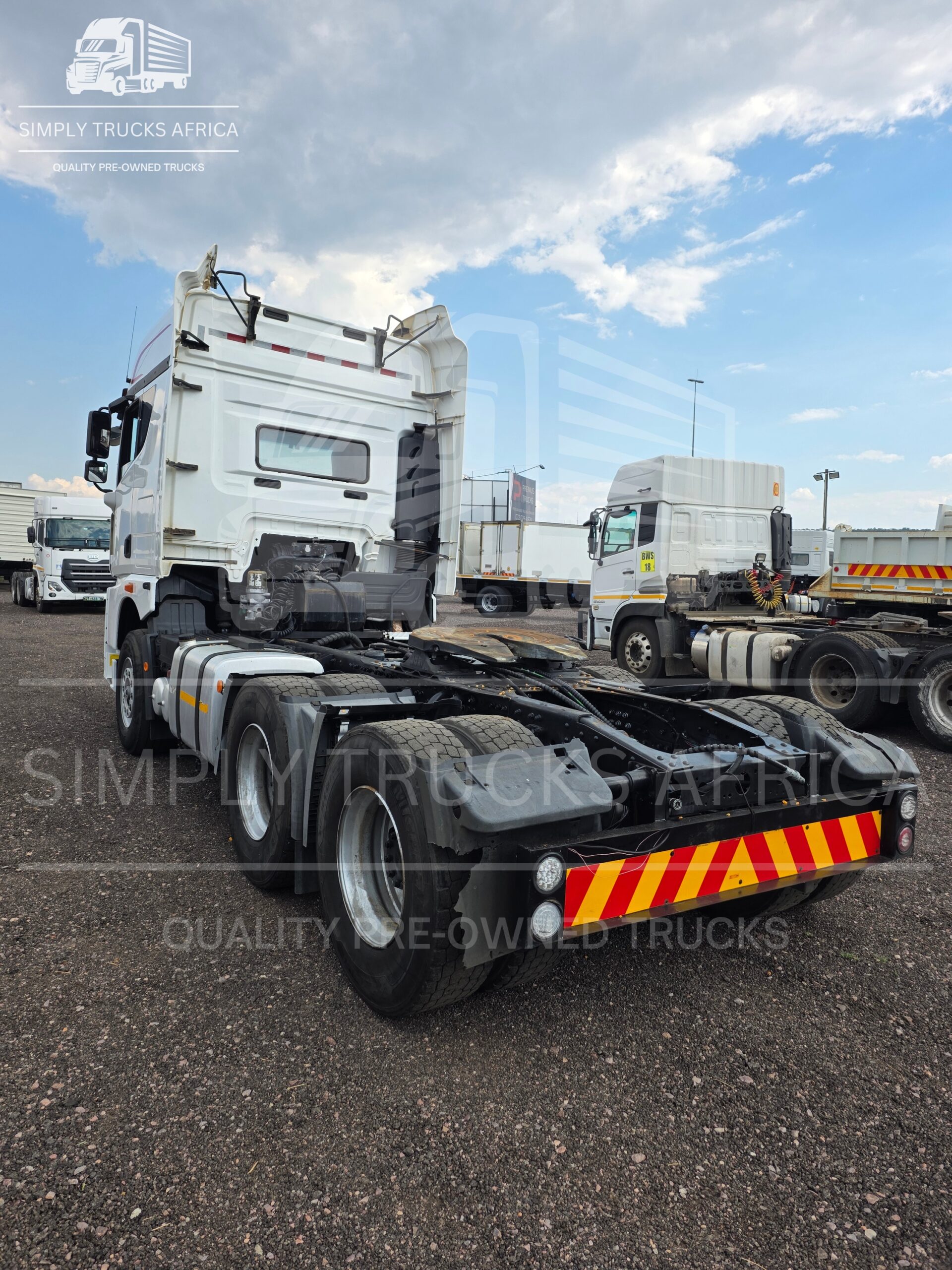 2022 FAW JH6 28.500 FT 6x4 Truck Tractor