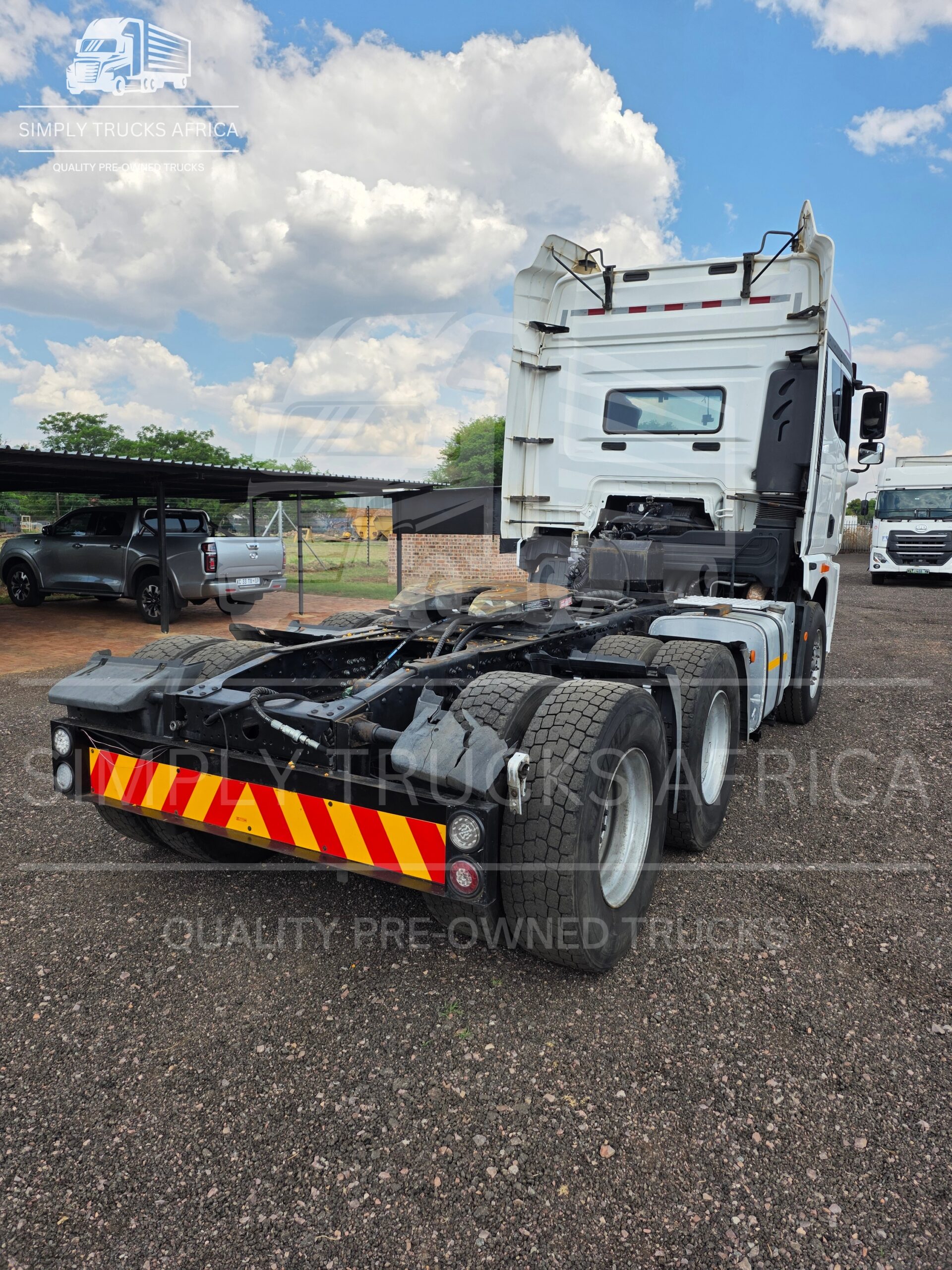 2022 FAW JH6 28.500 FT 6x4 Truck Tractor