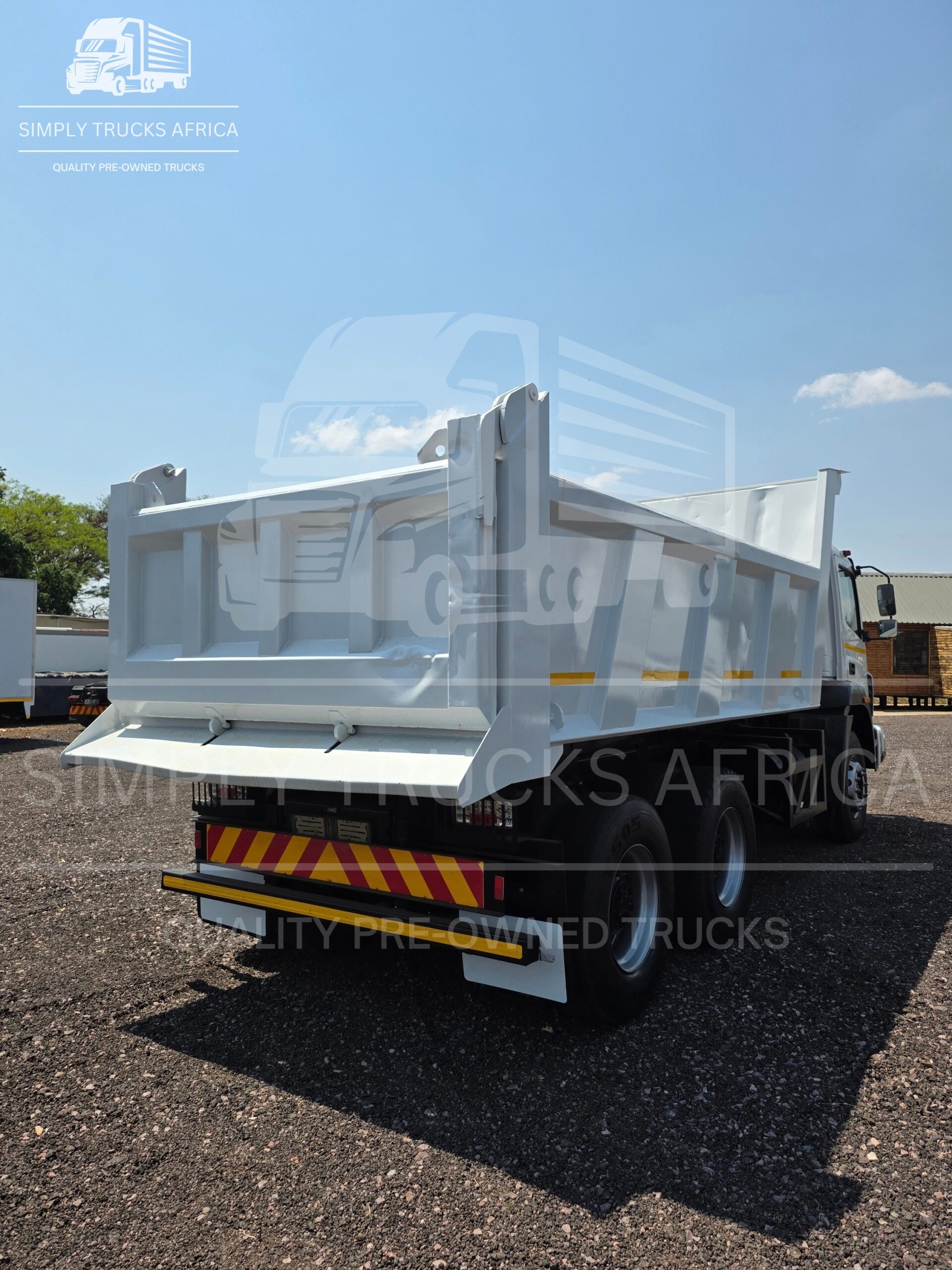 2023 Fuso FJ 26-280 10 Cube Tipper